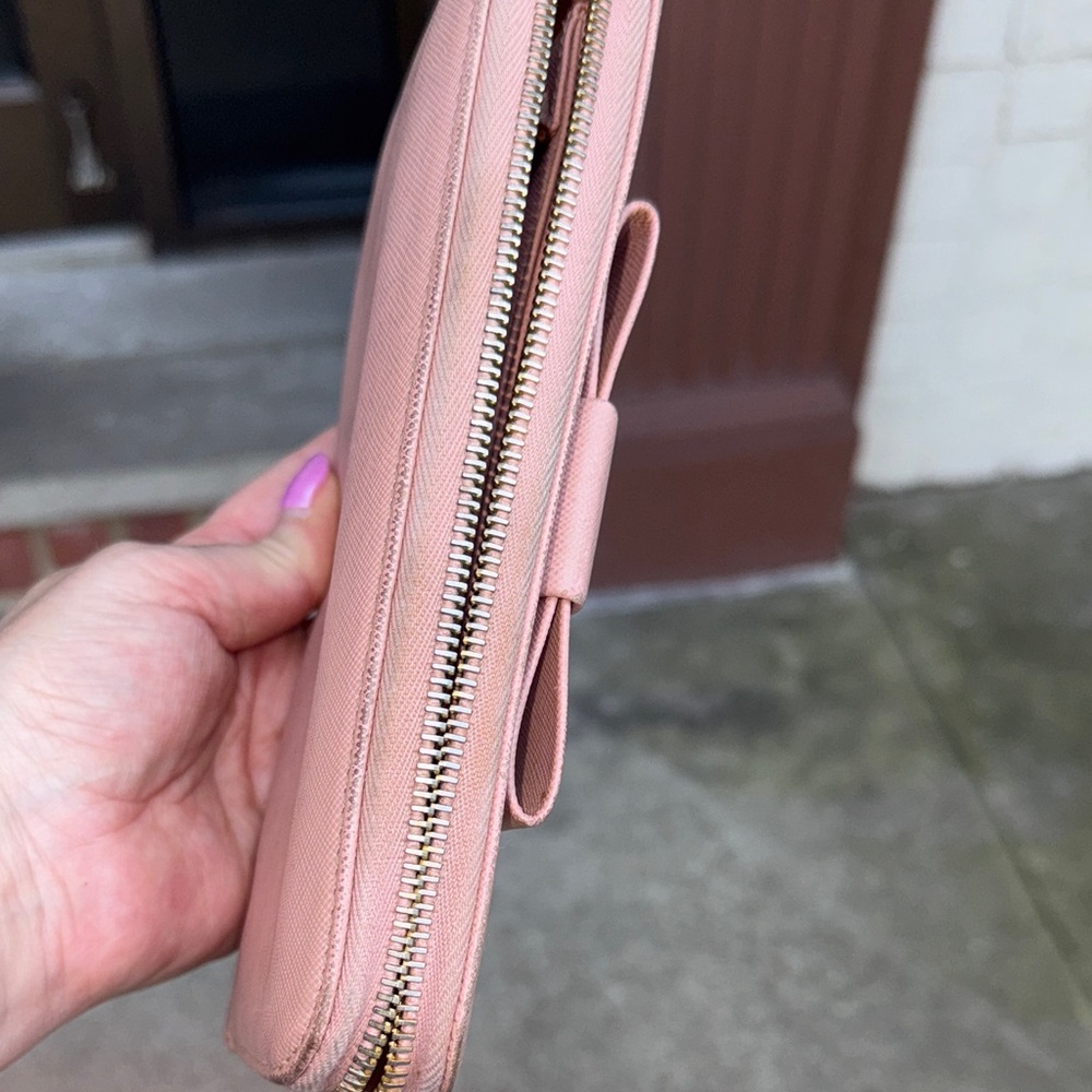 Prada Light Pink Bow Wallet GUC authentic - Picture 13 of 13